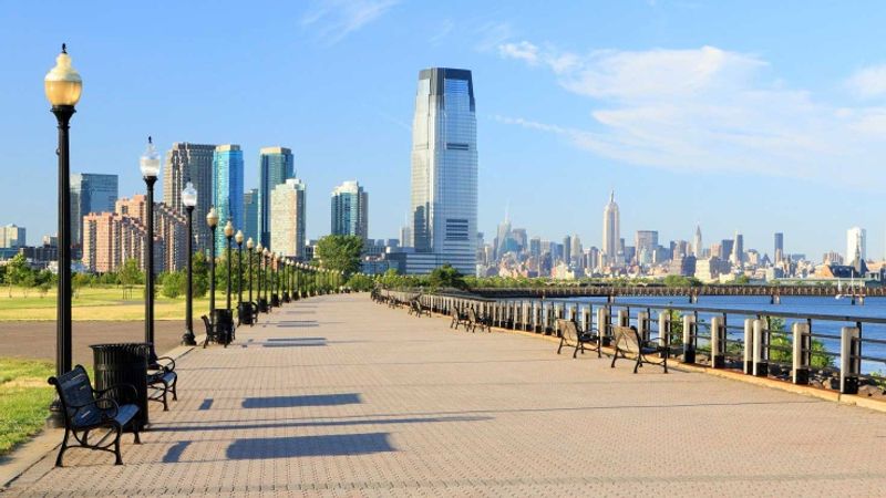 Liberty State Park Walkway: Make Room for a Scenic Pause