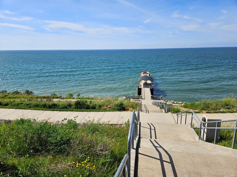 Painesville Township Park: Easy Paths Above the Water