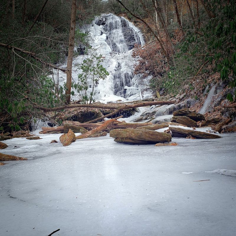 Horse Trough Falls: Short Walk, Careful Drive