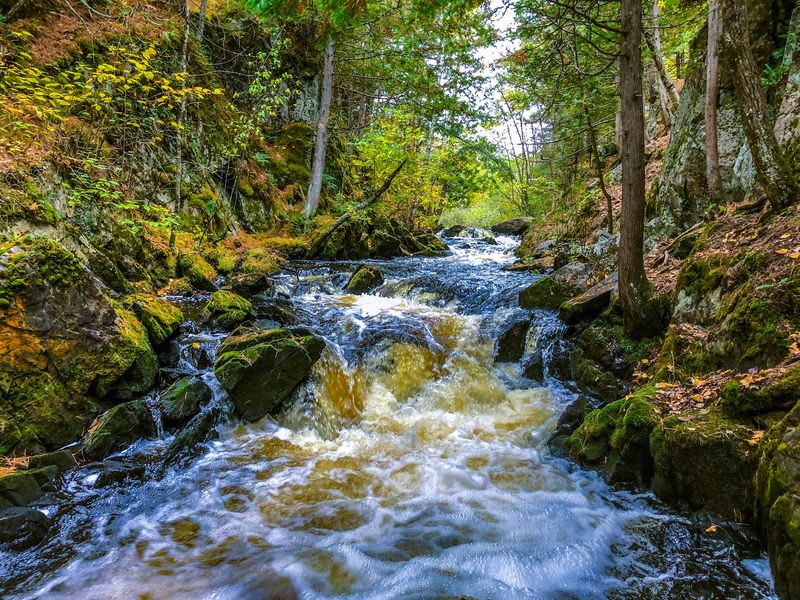 Smalley Falls: A Boulder-Framed Stop Near Pembine