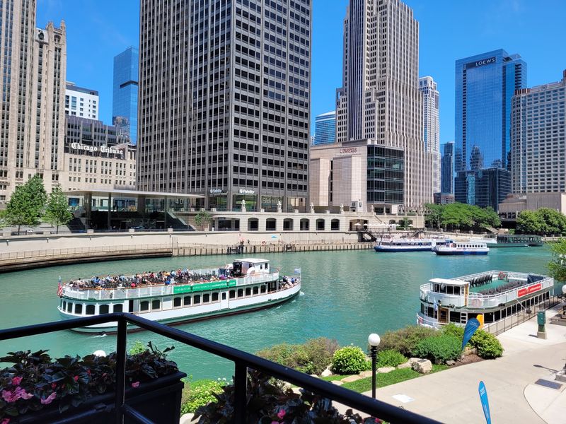 Chicago Riverwalk Architecture Walk, Chicago