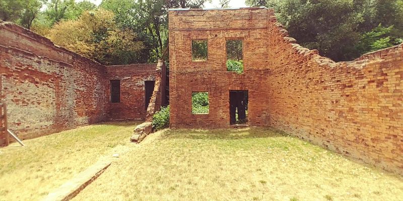Shasta State Historic Park: Take a Short Brick-Ruin Stroll