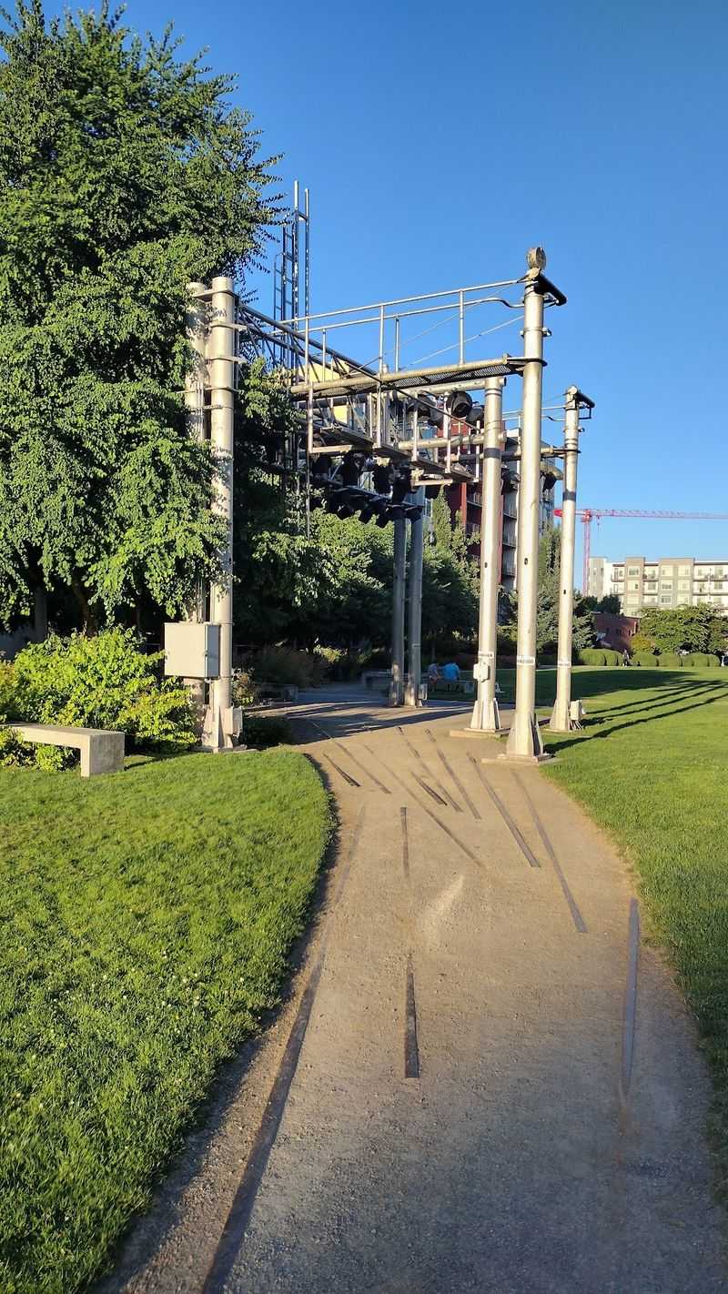 Redmond Central Connector: Railroad History Meets Art