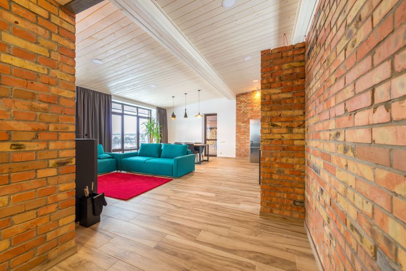Square Footage and Floor Plan