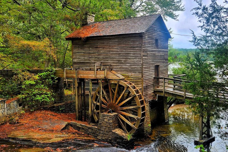 Stone Mountain Park, Stone Mountain: Plan a Dog-Friendly Route