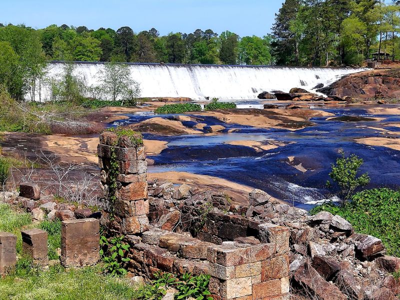 High Falls State Park, Jackson: Follow the River’s Energy