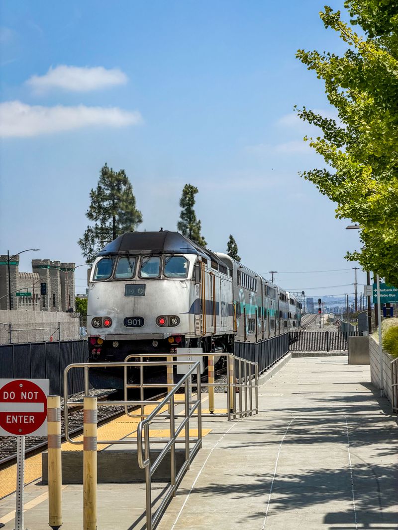 Read Metrolink's Rules for Southern California Trips