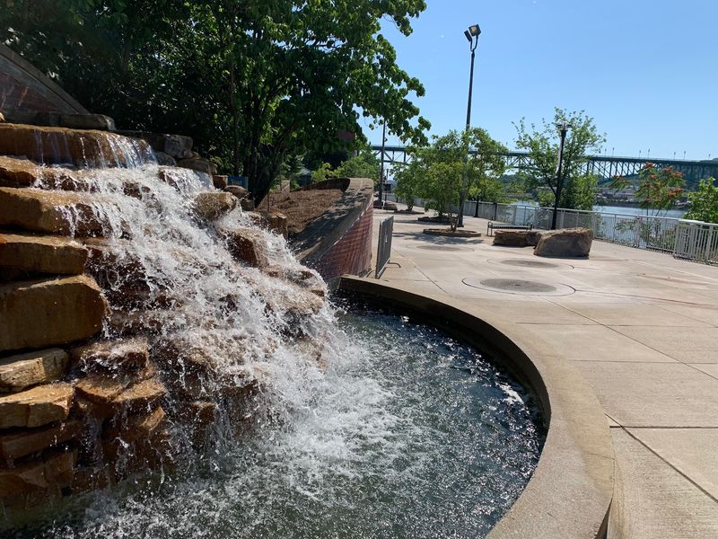 Volunteer Landing, Knoxville: Make It a Riverside Ramble